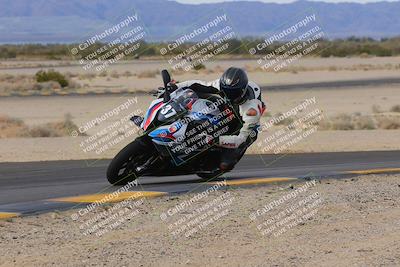 media/Dec-17-2022-SoCal Trackdays (Sat) [[224abd9271]]/Turn 9 Inside (1pm)/